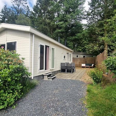 פוטן Gezellig Gemoderniseerd Chalet Op De Veluwe מראה חיצוני תמונה